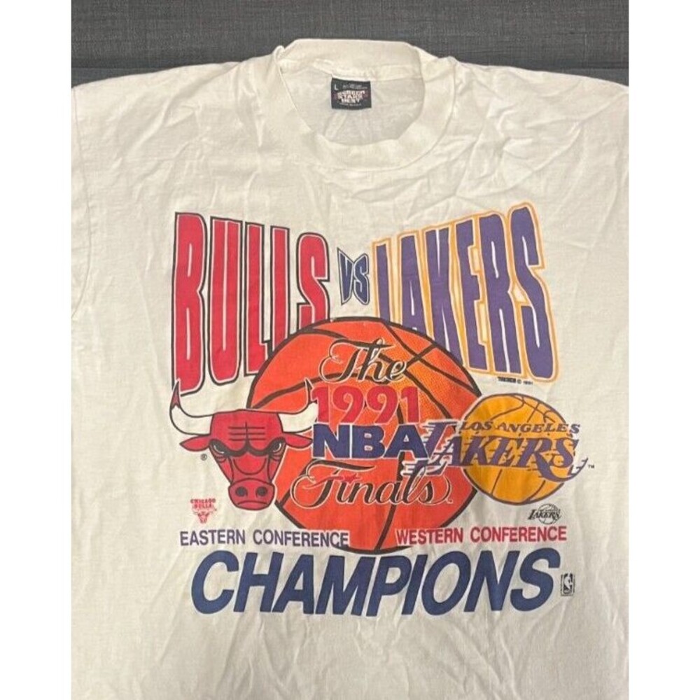 1991 BULLS VS LAKERS NBA FINALS T-Shirt Size L Rare Vintage Basketball Playoffs